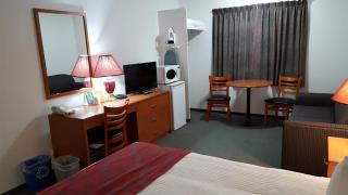 SureStay Plus Hotel by Best Western Lethbridge - Lethbridge - 9