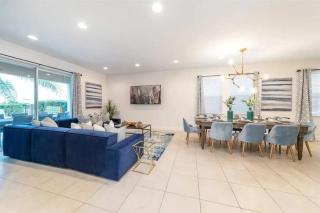 7603 Spectacular 8BR7BA ThemedGame Room - 5