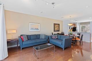 5026 Spacious 3-Bedroom 3.5-Bathroom Townhome 13 - 7