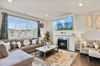 19932 Stylish Spacious 5BR3BA Home in Spanaway - 9