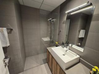 Forest Honeymoon Suite With Pool View by BlueCloud holidays - Sharjah - 1