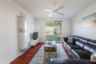 Coastal Grove - Sunlit Stay near Beach and Hot Springs - Tootgarook - 5