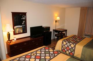 Boarders Inn and Suites by Cobblestone Lamar Missouri - 6