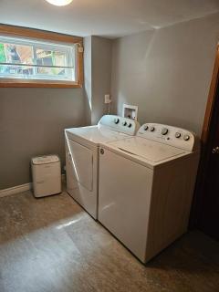 Bright and Cozy Studio - Riverview - 3