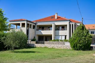 Apartman Kate - Ljubač - 0