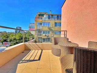 Sunny Cozy Retreat Big Balcony - Varna City - 2