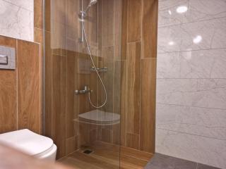 LEMAS SUITE HOTEL - Side - 6