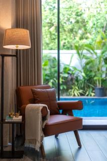 CASA JOE by StayVista luxurious 3BHK villa with Pvt Pool, Bathtub & Complimentary E-bikes - Vagator - 1