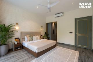CASA JOE by StayVista luxurious 3BHK villa with Pvt Pool, Bathtub & Complimentary E-bikes - Vagator - 3