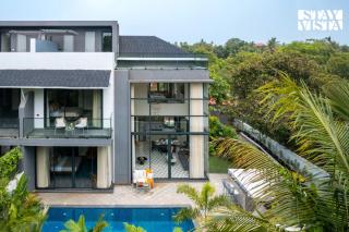 CASA JOE by StayVista luxurious 3BHK villa with Pvt Pool, Bathtub & Complimentary E-bikes - Vagator - 0