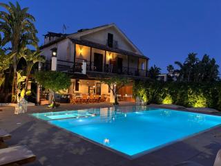 Villa Elisa - Luxury and Style by the Sea - 0