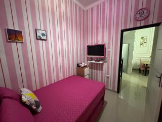 Villa Alkia 3BR Batu - Batu - 8