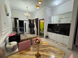 Villa Alkia 3BR Batu - Batu - 0