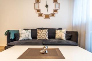 Flex SelfCheckIns 170 - Zagreb - Bedroom - Parking - Loggia - 8