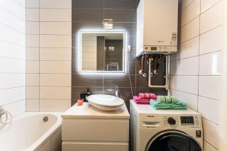 Flex SelfCheckIns 170 - Zagreb - Bedroom - Parking - Loggia - Zagreb - 6