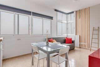 Home2Book Charming Rooftop Vibes Apartment - 7