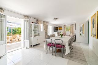 LA VILLA DES FLEURS en duplex avec jardin et piscine - Le Cannet - 8