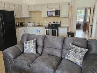 Aurela Residences - Boon House - 9