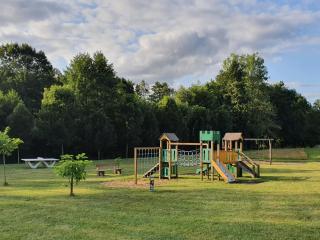 Friendly Camping and Lodges - 8