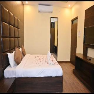Hotel THE ROYAL PARK Fitness GYM,Marrage Hall & conference hall - Siwān - 8