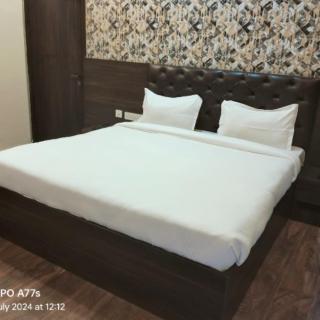 Hotel THE ROYAL PARK Fitness GYM,Marrage Hall & conference hall - Siwān - 6