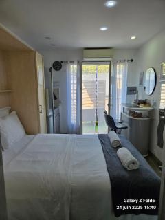 2 Chambres paisibles à La Trinité proche de Nice 15 mn, Monaco 20 mn et l'Italie 30 mn et aussi 2 Studios dans le même établissement - La Trinité - 8