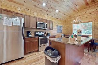 Southern Comfort Cabin By Avada Properties - 2
