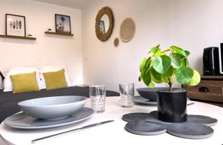 Cozy studio - ideal pour pros - parking - WiFi - Lorient - 2