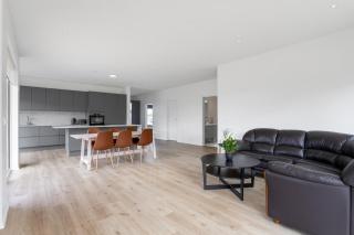 3BR Modern & Spacious Golden Circle Home - Reykholt - 3