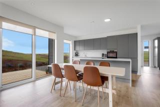 3BR Modern & Spacious Golden Circle Home - Reykholt - 8