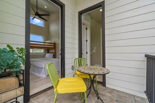 New & Central 2BR Home with Patio - Austin - 6