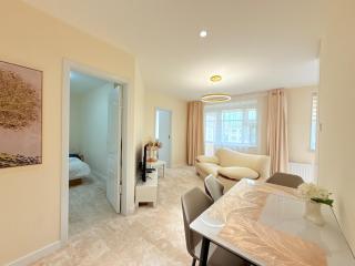 Modern 2BR Next to Dept Store - Ulaanbaatar - 9