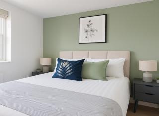 2 Bed Balcony Flat in Fulham - 8