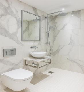 2 Bed Balcony Flat in Fulham - London - 7