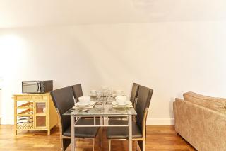Elm - Newcastle upon Tyne - 4