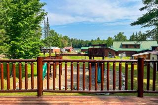 Pine Tree House - 2