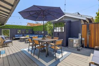 Historic Heart of Hollywood *Newly Renovated * - Los Angeles - 3