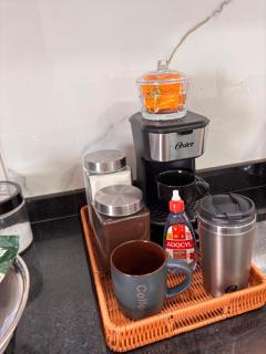 Studio novo bem equipado com ar condicionado e cozinha completa - Centro - 3