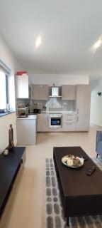 One Bedroom Apartment - Labone - 5