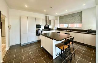 Mode Sea View Apartment - Lytham St Annes - 7