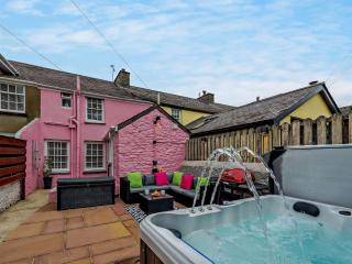 3 bed in Aberaeron 77951 - Aberaeron - 0
