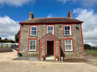 4 Bed in Cardigan 82766 - Rhos-hill - 0
