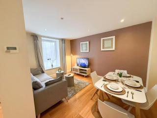 Chic 2-bedroom flat with FREE Wi-Fi, Washer-Dryer in Vauxhall near The Oval - Londra - 9