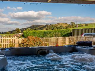 4 Bed in Cowling 84040 - Cowling - 0