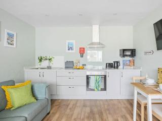 1 Bed in Brixham 78520 - Galmpton - 2