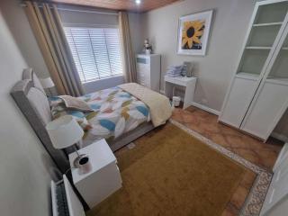 Oyster Hideaway - 1 Bedroom Apartment - Sleeps 2 - Galway - 7