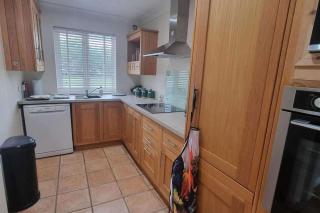 Oyster Hideaway - 1 Bedroom Apartment - Sleeps 2 - Galway - 6