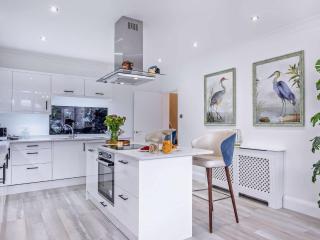 3 Bed in Shanklin 92053 - Shanklin - 2