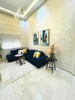 Casablanca Luxury Studio Apartment Steps to the Beach - 9