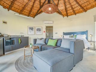 Shrimp Lane Cottages, Sea Horse Chalet - Ballito - 4